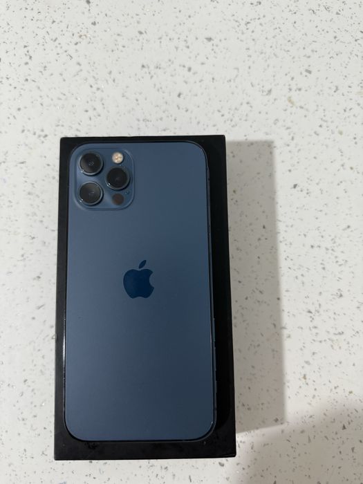 Iphone 12 Pro albastru