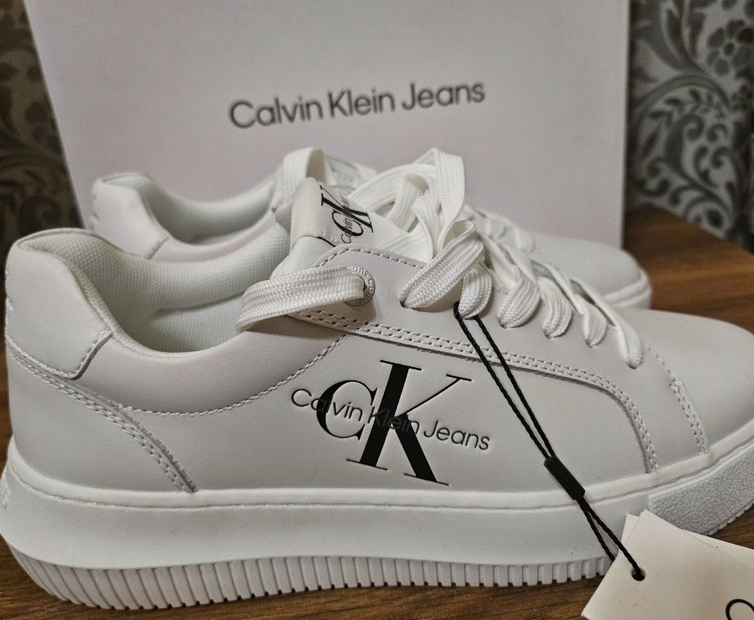 Нови кецове Calvin Klein