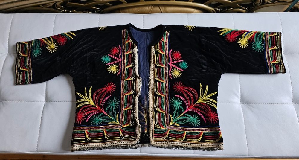 Автентична носия пълен комплект. Сребърни пафти и тепелък. Салтамарка