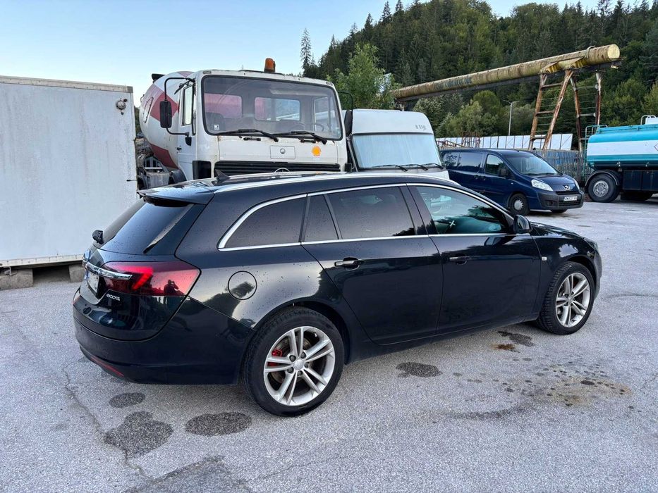 Opel Insignia Sports Tourer – 2.0 CDTI, 140 к.с., 2015 г.
