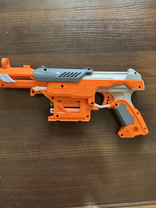 Продам Nerf accustrike