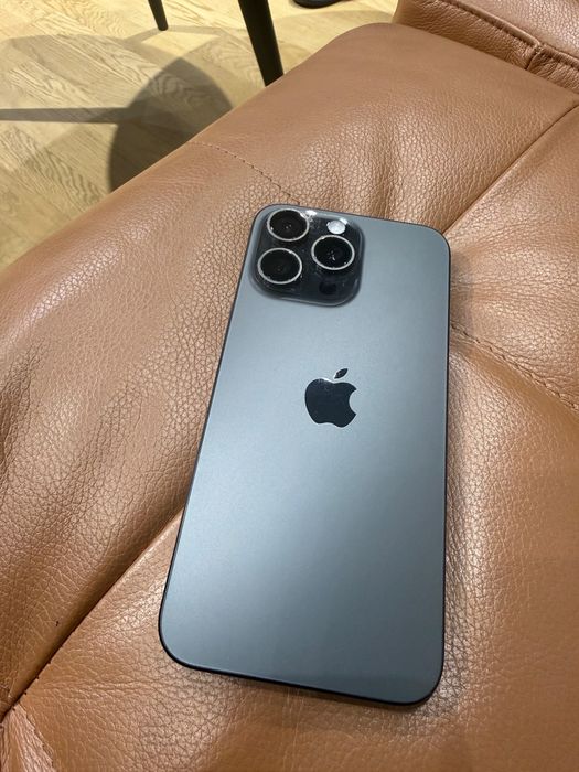 Iphone 15 pro max 100% bateria