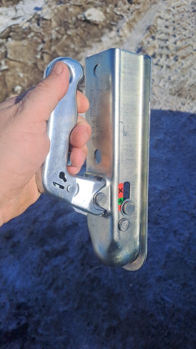 Замок сцепной для легкового прицепа