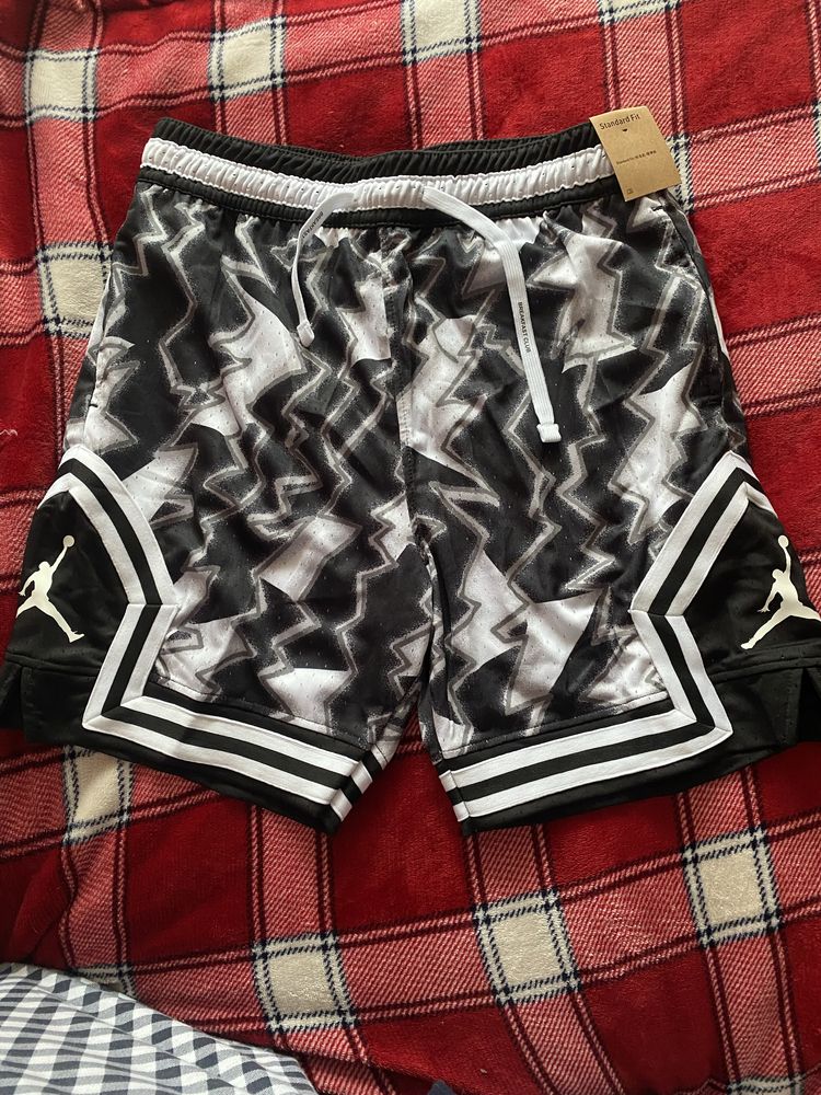 Pantaloni nike jordan scurti