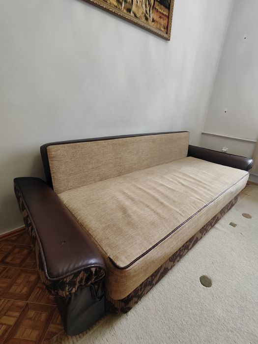 Диван в хорошем состоянии