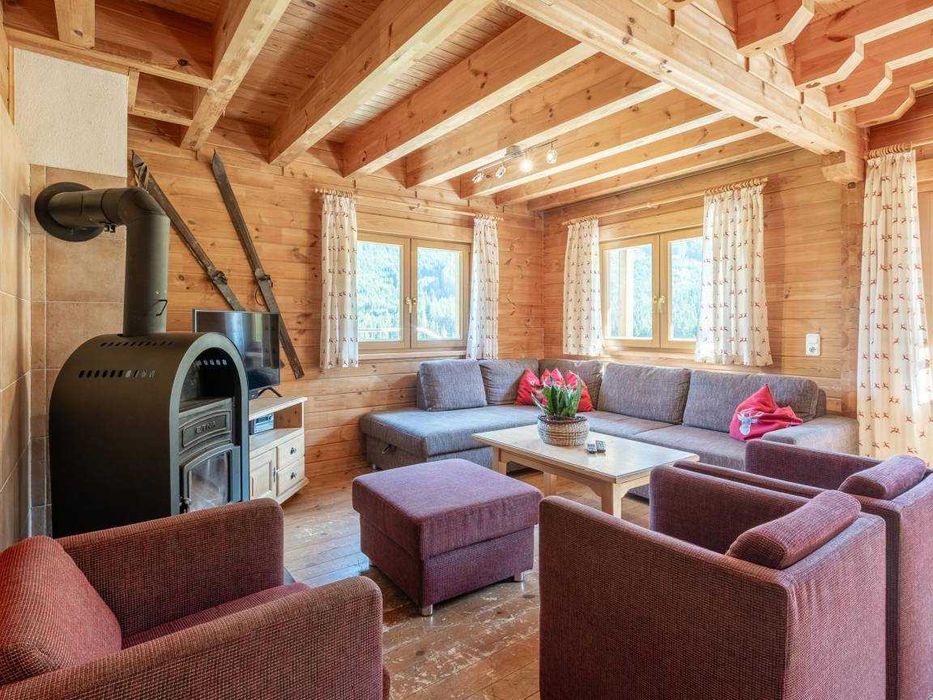 Cabana de inchiriat / Disponibila de Craciun si Revelion