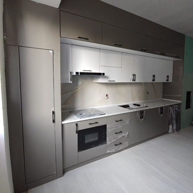 Biz xarhil turdagi mebilar ishlab chiqaramiz