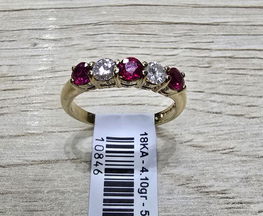 Inel aur 18KA, diamante, rubine