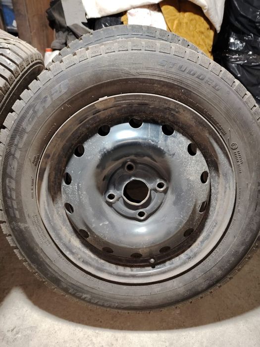 Продам зимние шины