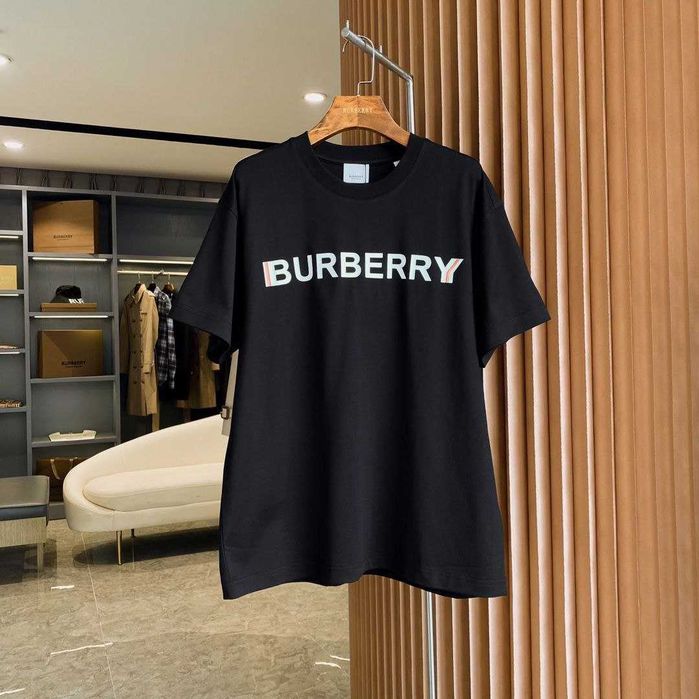 Тениска Burberry бяла и черна