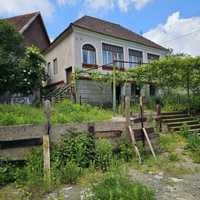 Vând casa în Hunedoara Bos