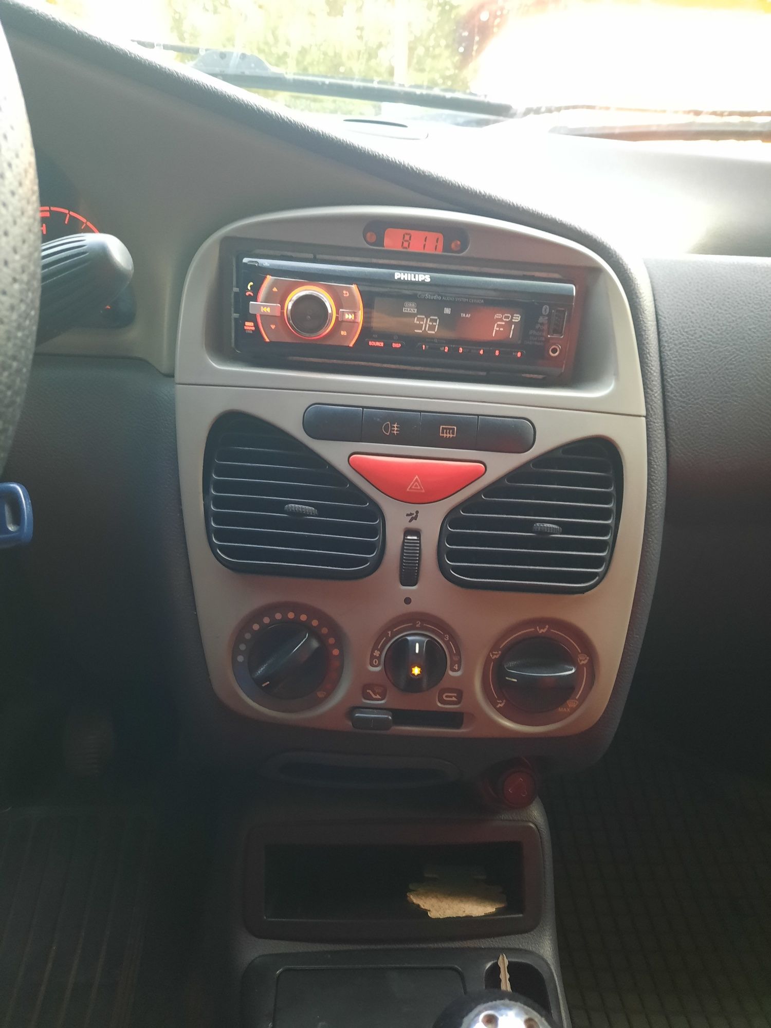Vand Fiat Palio 2005 1.2 benzina, A.C, acte val.1 an la SUPER PRET!!