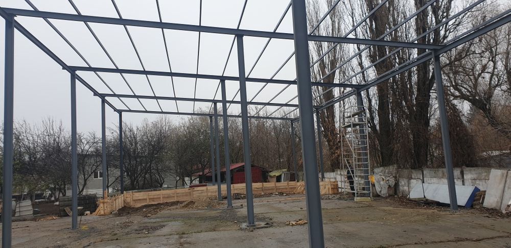 Vand structuri și hale complete facem ori ce dimensiune dorește client