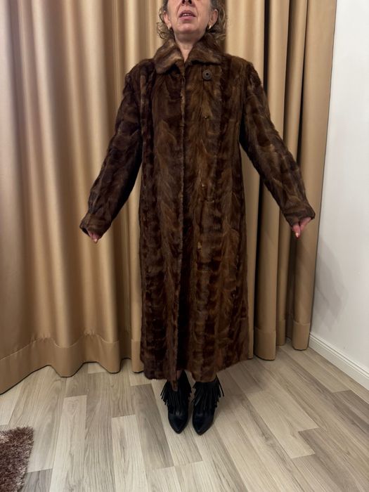 Haina de blana nurca lunga