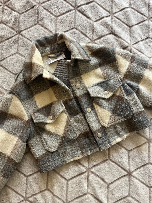 Дамско пухкаво яке Bershka