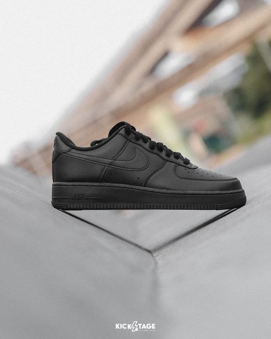 43н. Чисто нови и оригнални Nike Air Force 1 Triple black!!