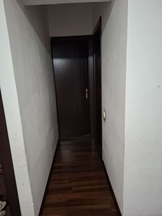 2 xona kvartira sotiladi srochno