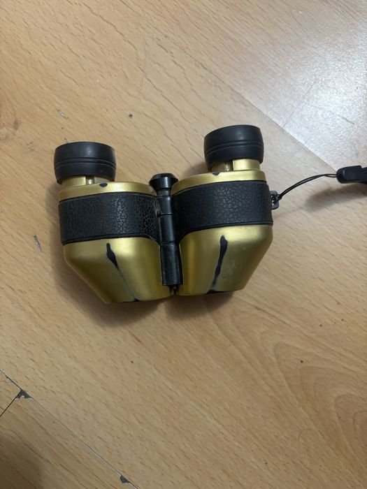 Binoclu vand urgent