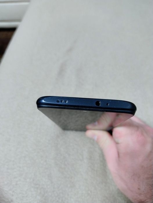 Мобилен телефон xiaomi redmi 9t.