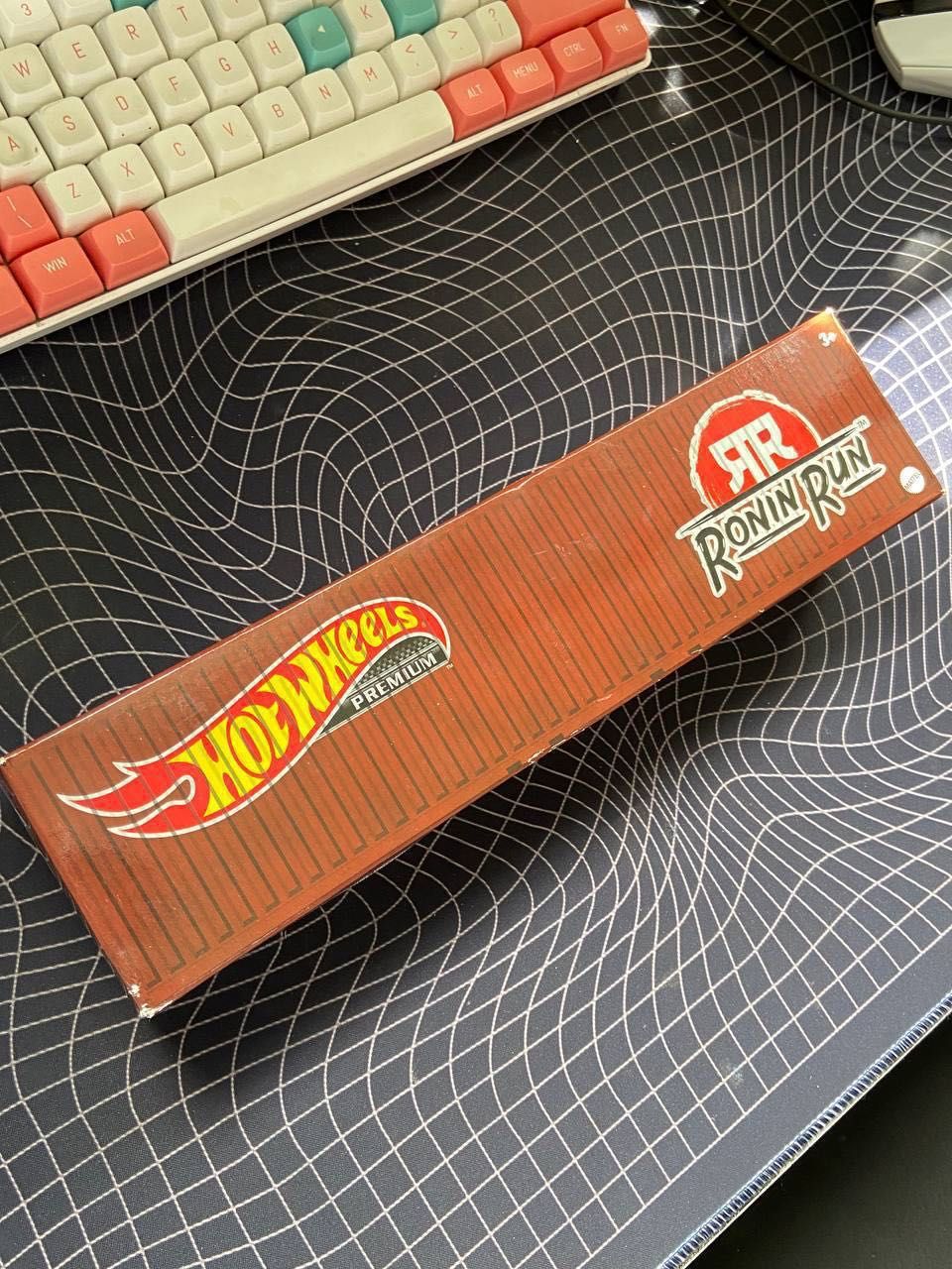Продам Hot Wheels Premium