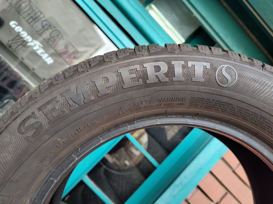 Продавам 4 бр. Зимни гуми 205/60/16 Semperit