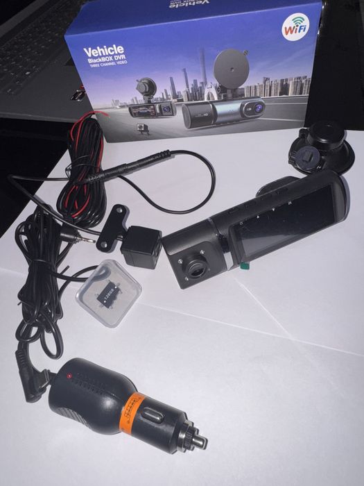 Cameră Auto 3 Canale – Față 4K + Șofer + Spate