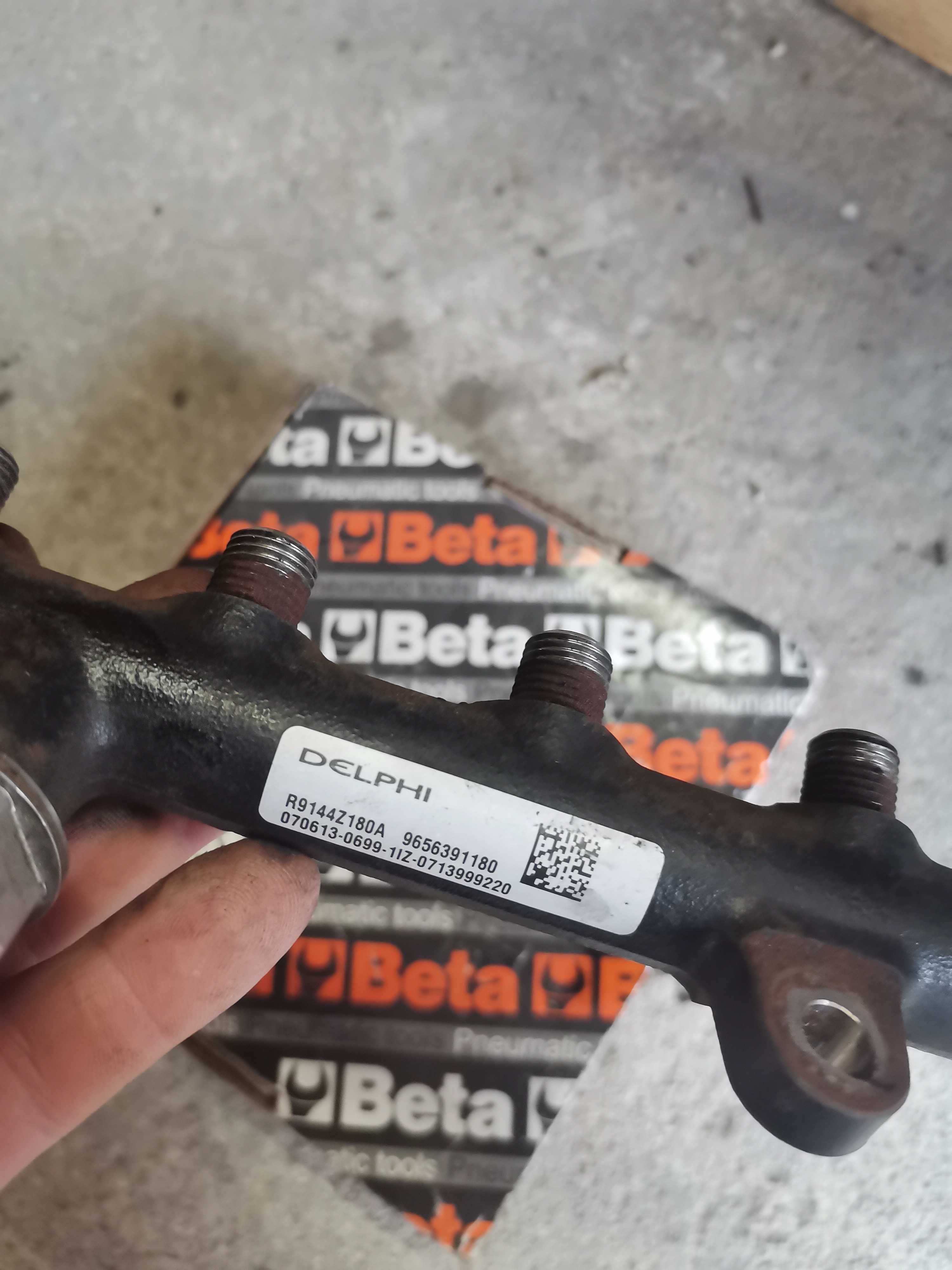 помпа високо налягане с рейка делфи от пежо 407 2.0 hdi