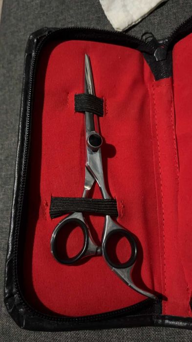 Set Foarfeci Profesionale Surgi Corp INTL. FRIZERIE