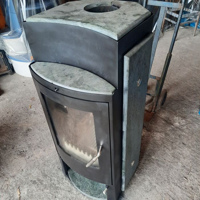 Soba tip șemineu de 7 kw cu focar șamotat , made in Germany