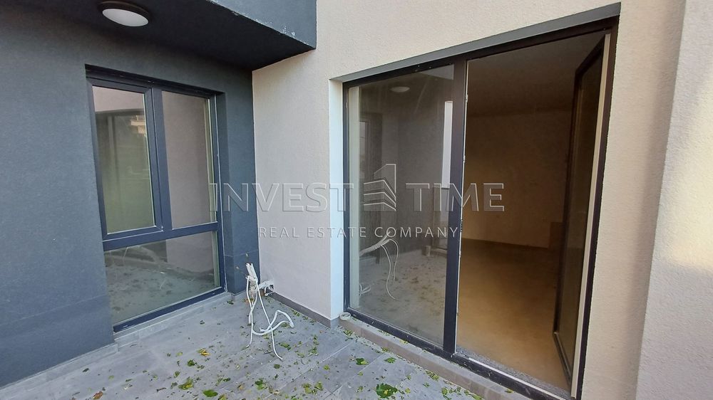 Продава се Двустаен апартамент в Варна, Бриз - 59 кв.м за 1746 €/кв.м - Снимка #7