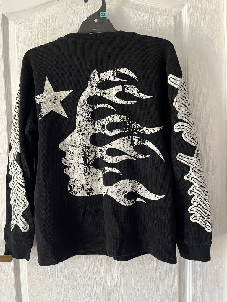 Bluza in stare foarte buna