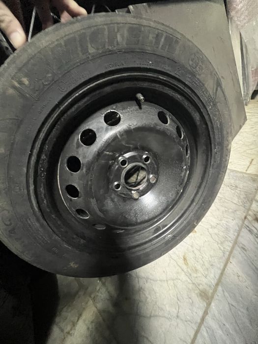 Продам колесо  на 16