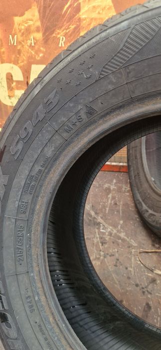 2 Anvelope ca noi Toyo 215 65 R15 M+S