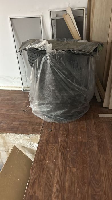 Продам комплект зимний шины