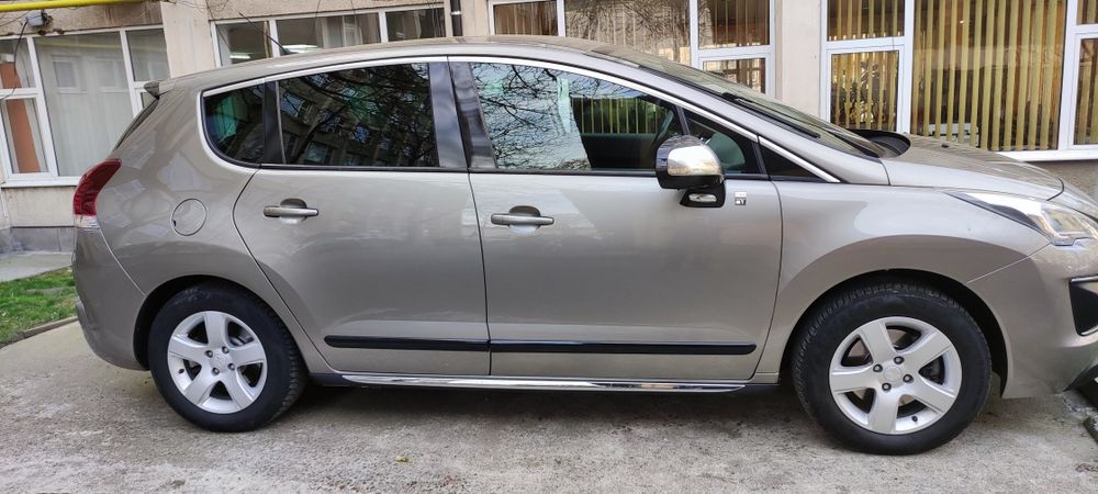 Vînd Peugeot 3008 Hybrid