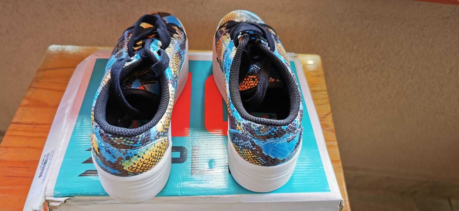 Оригинални дамски сникърси JC PLAY By JEFFREY CAMPBELL - 38 номер