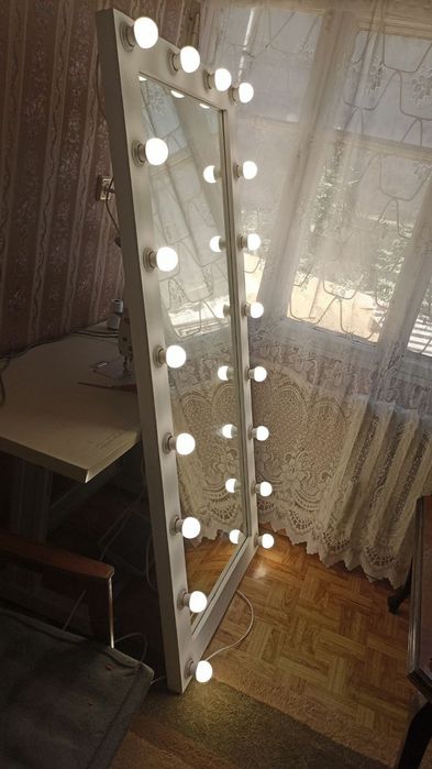Гримёрная зеркало  на заказ