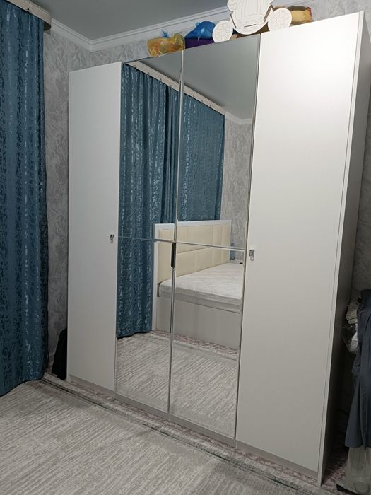 Продам спальный гарнитур