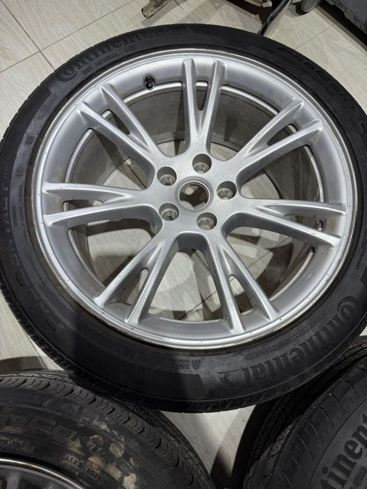 Продаю комлект дисков и шин от Tesla Model Y, 255/45 R19