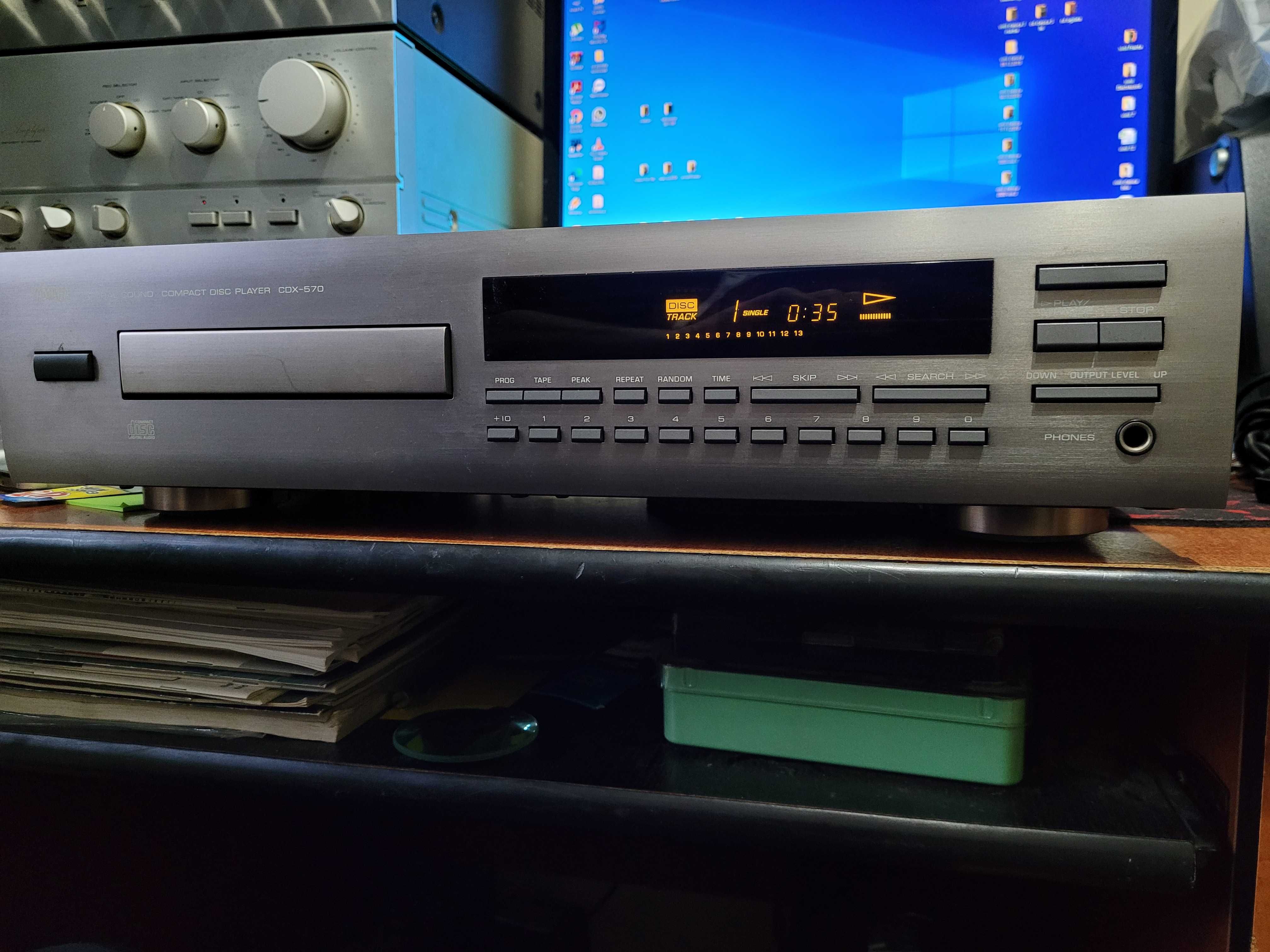 Yamaha CDX-570 compact disc player