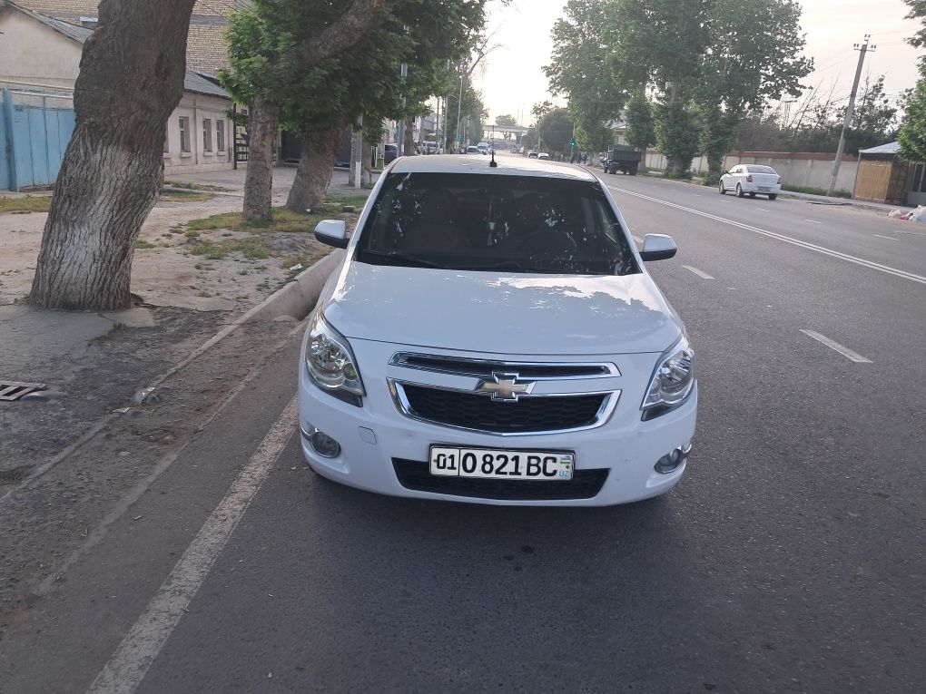 Cobalt 2 pazitsa oq Malibu rul monitor quyilgan prapan 48l 185000km