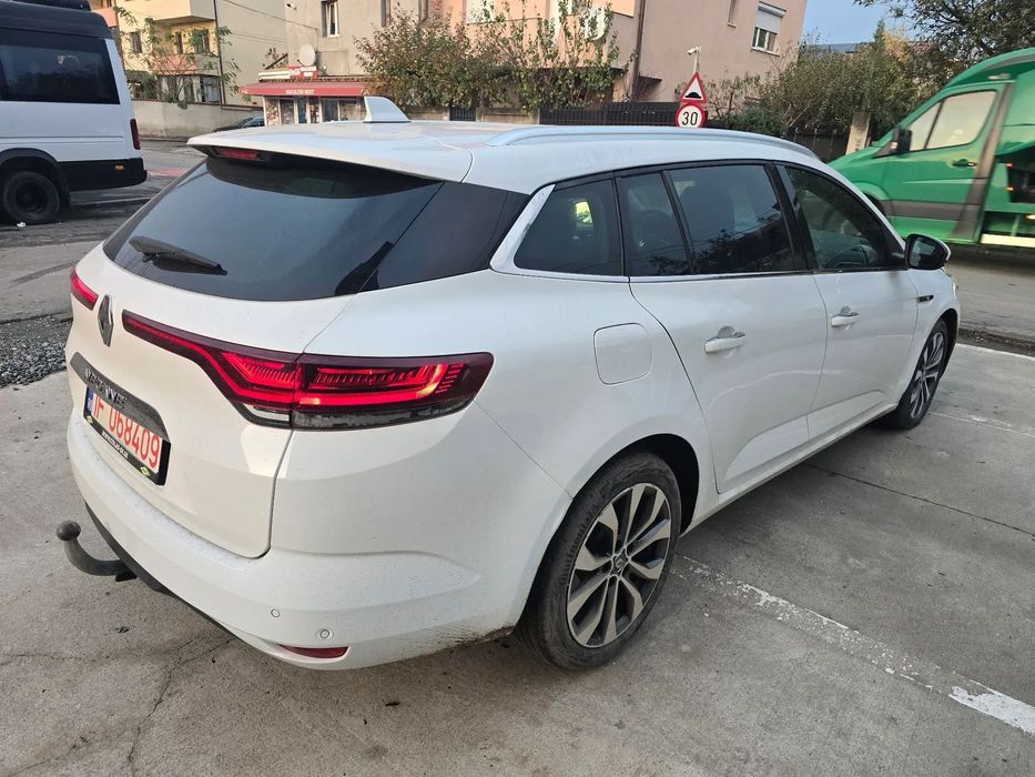 Renault Megane Renault Megane dci 2023 , 102 000 km ,interior piele , carlig tractare