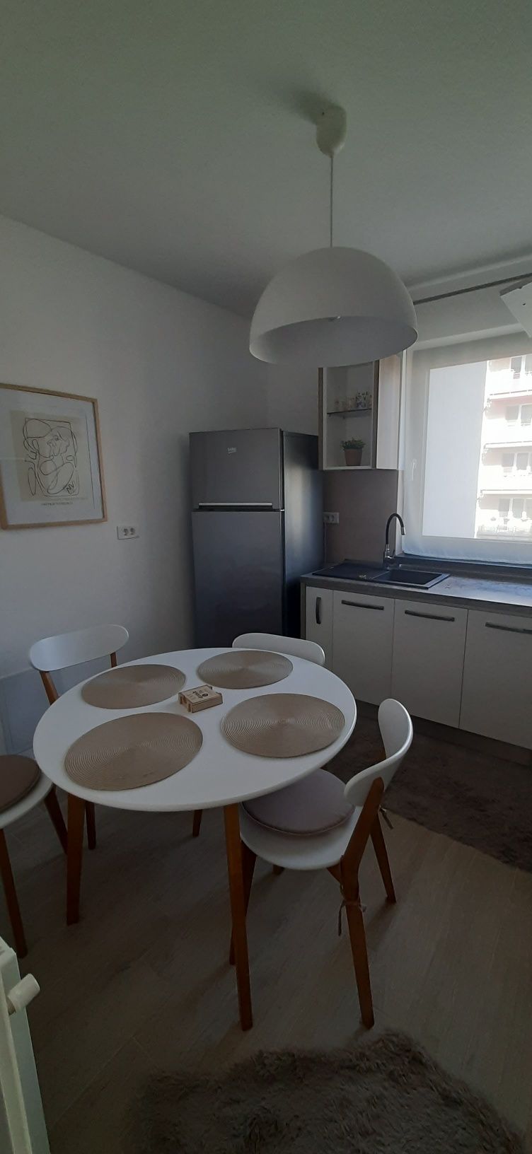 Vând apartament 1 cameră în zona Coresi