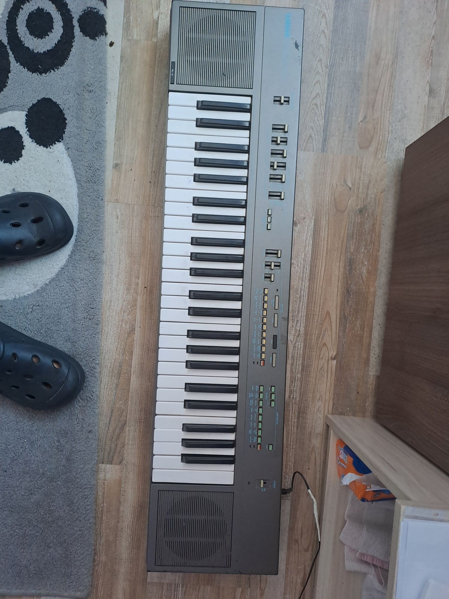 Синтезатор YAMAHA PSR-40