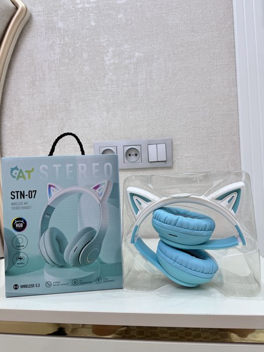 Симсиз қулоқчинлар сотилади