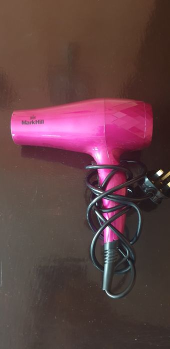 Uscător de păr 2200w