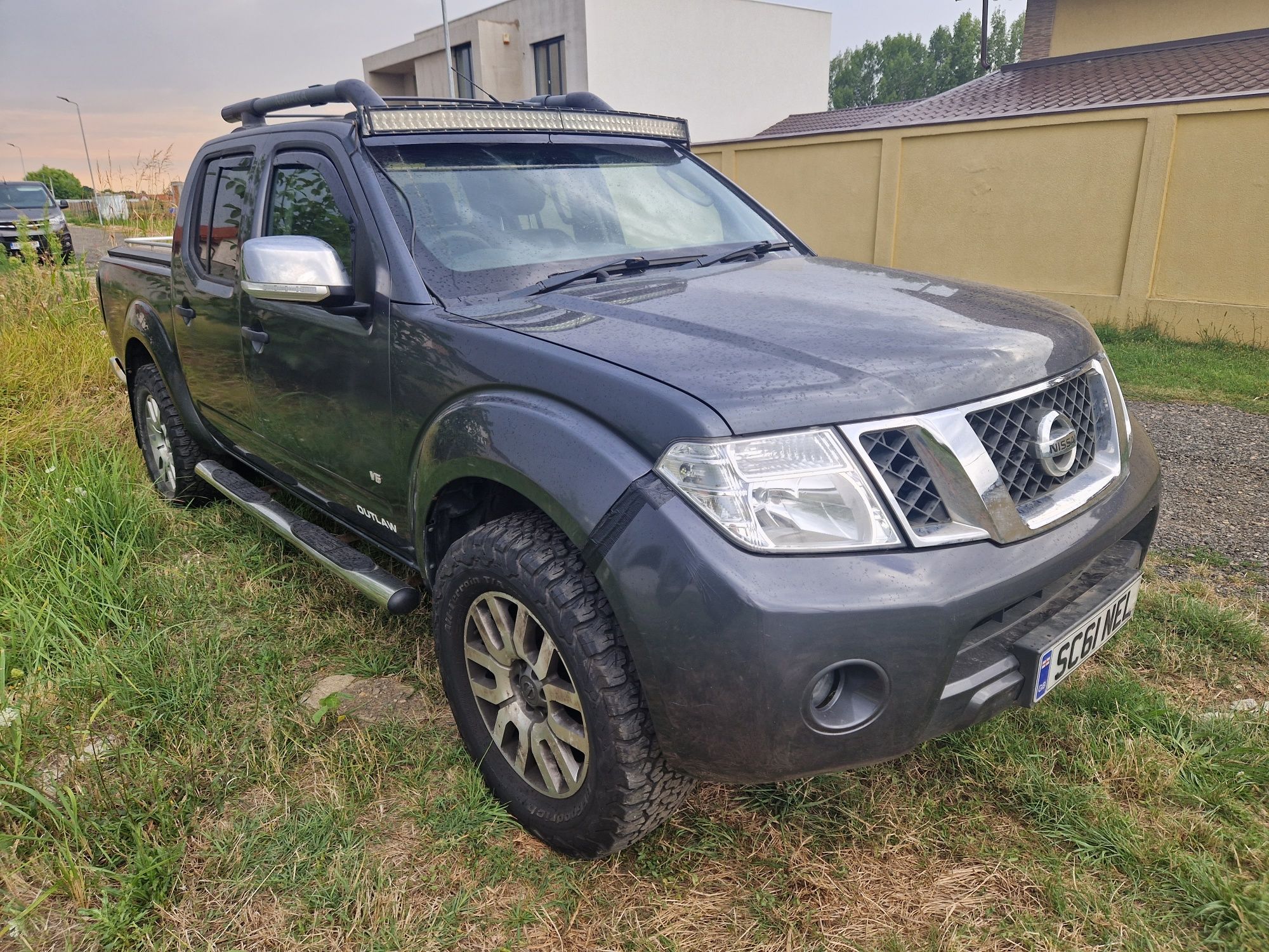 Dezmembrez Nissan Navara 3.0 v6 E5 231 cp 2010-2014 V9X