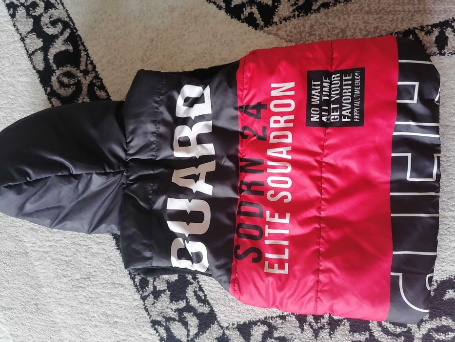 Продам жилетку для мальчиков для 1,5-2 годика. Турция новая