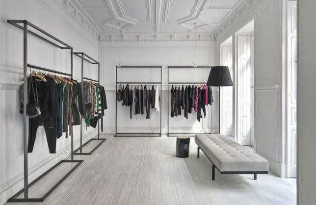 Примерочные для бутика магазина одежды Рейлы и стойки примерочная