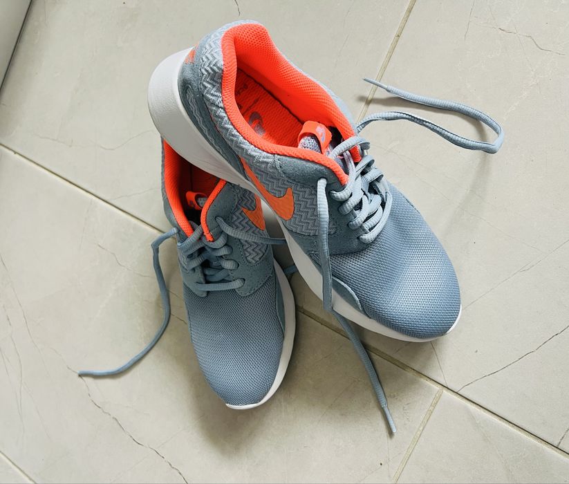 Маратонки Nike/ Найк 38 номер